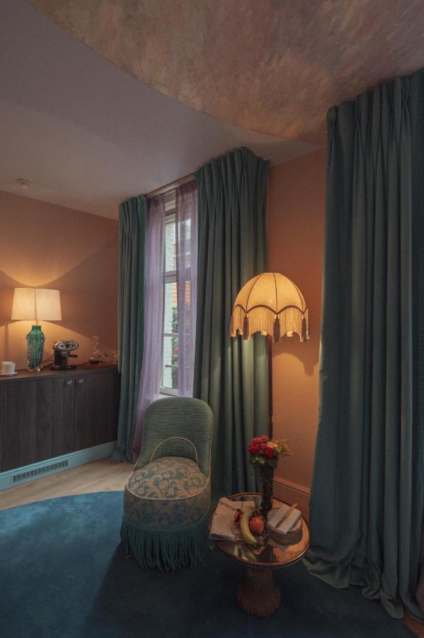Hotel Flora *