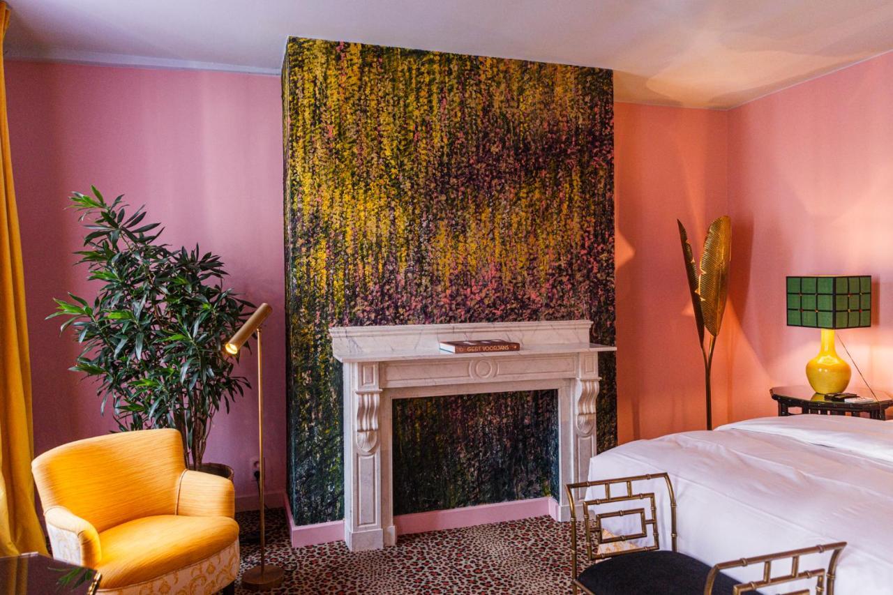 Hotel Flora *